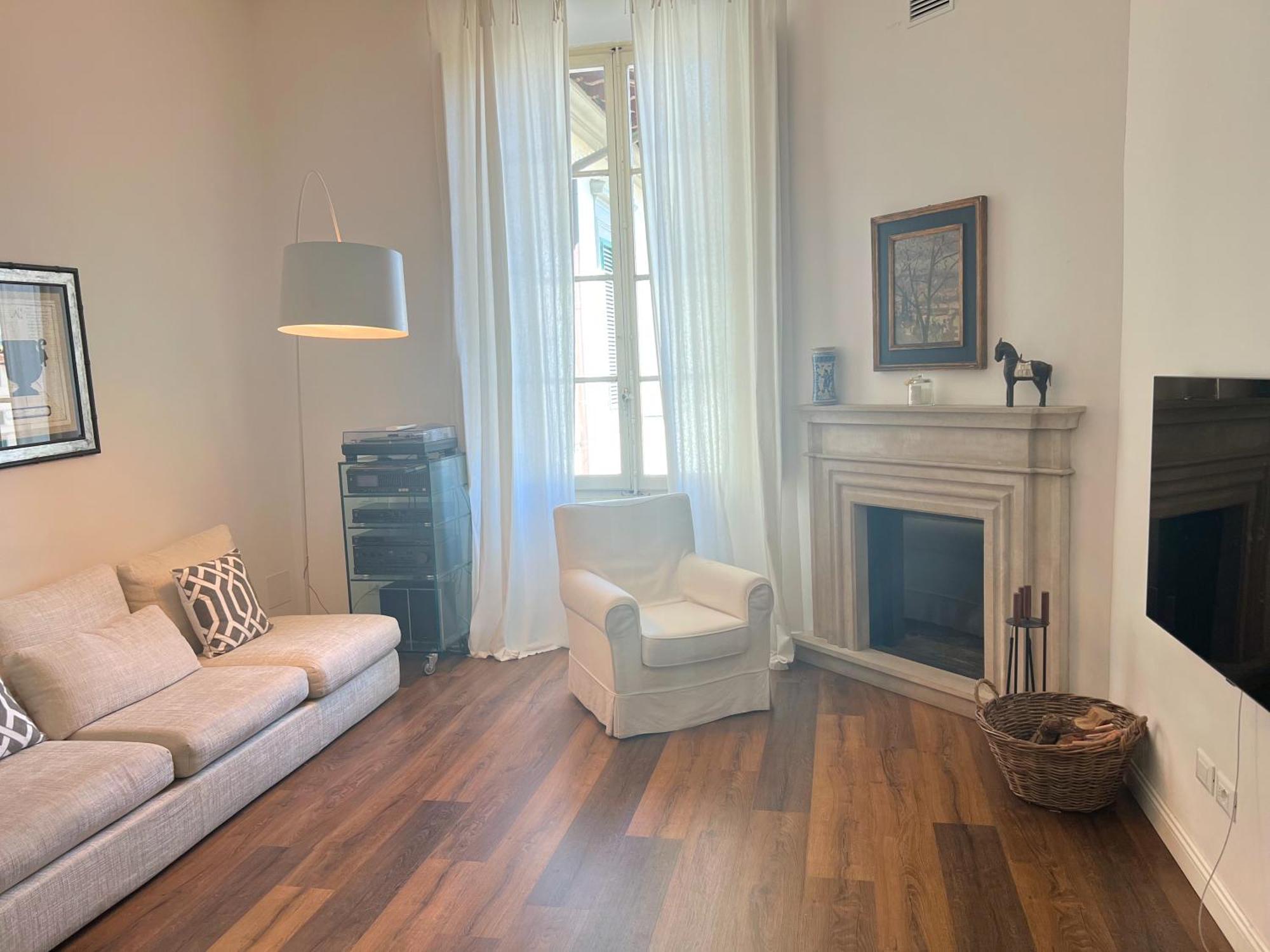 Santa Rosa Florence Apartments 3 Bedrooms - Private Parking エクステリア 写真