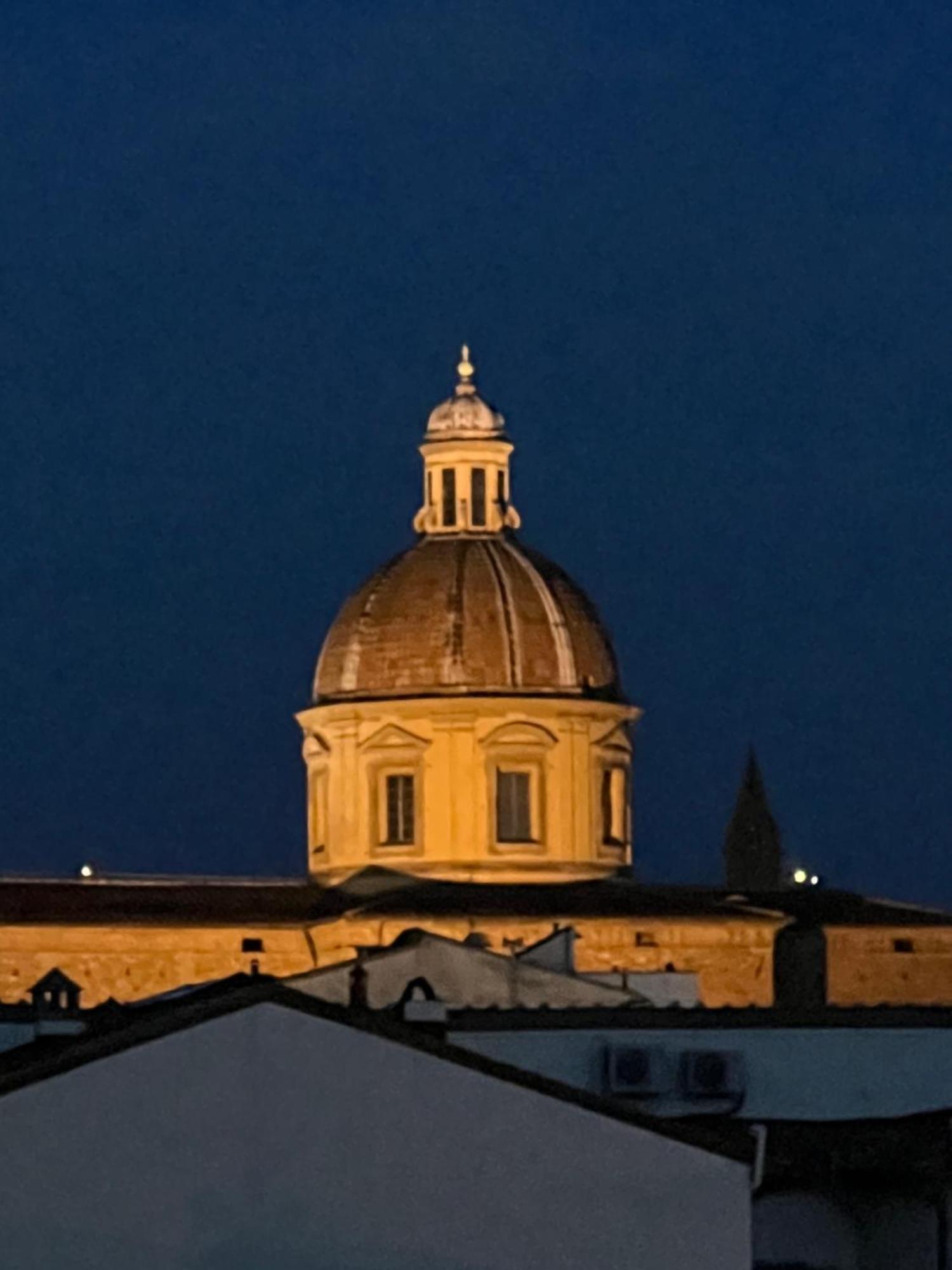 Santa Rosa Florence Apartments 3 Bedrooms - Private Parking エクステリア 写真