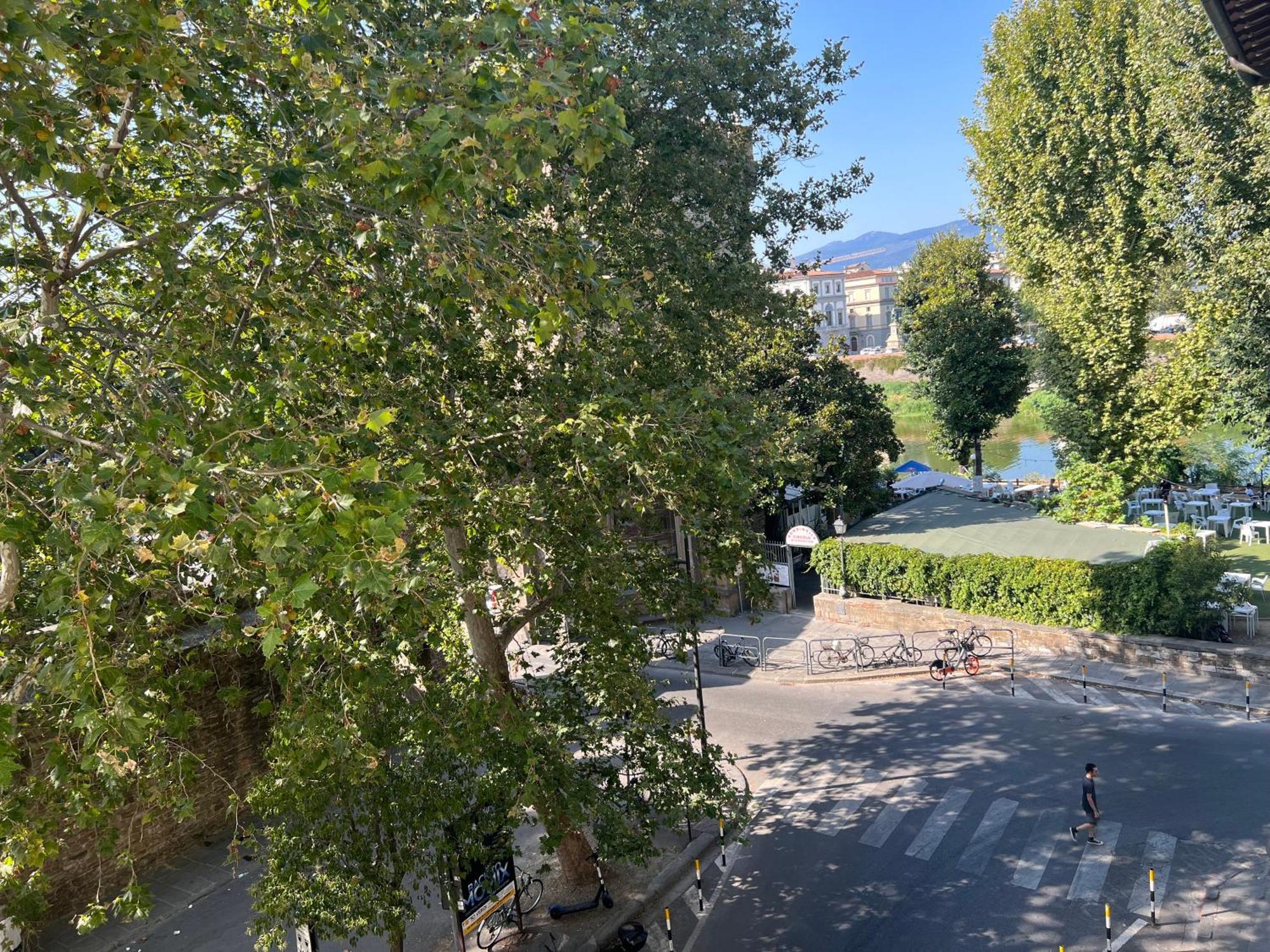 Santa Rosa Florence Apartments 3 Bedrooms - Private Parking エクステリア 写真