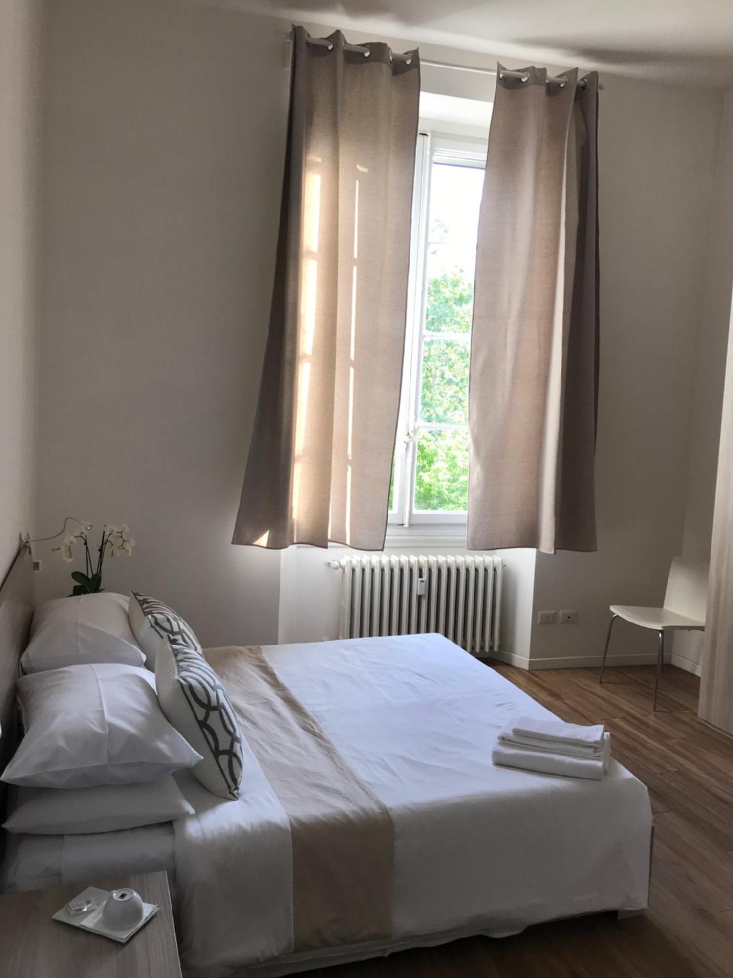 Santa Rosa Florence Apartments 3 Bedrooms - Private Parking エクステリア 写真